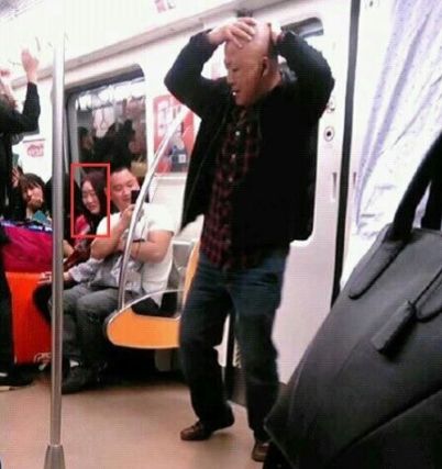 成都的地铁真的很有氛围感,成都的地铁有多浪漫