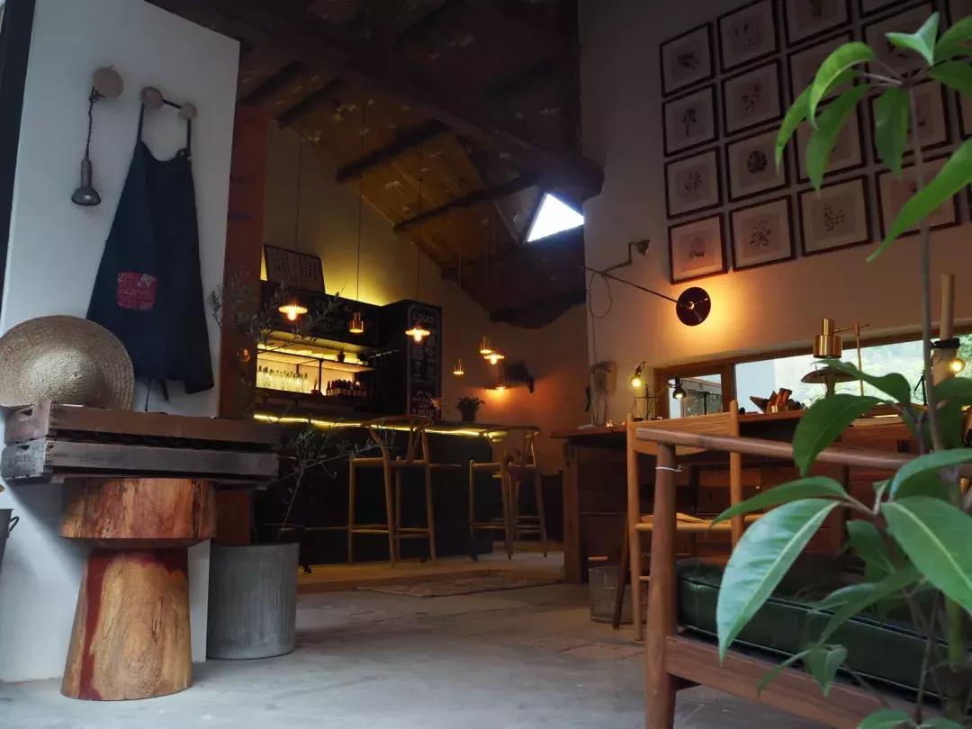 一家三口春节7天旅游民宿,春节去哪里民宿玩推荐一下