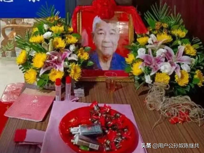 恩师冯水国先生灿烂天堂：文史收藏家琴心剑胆！蜡炬成灰泪始干…