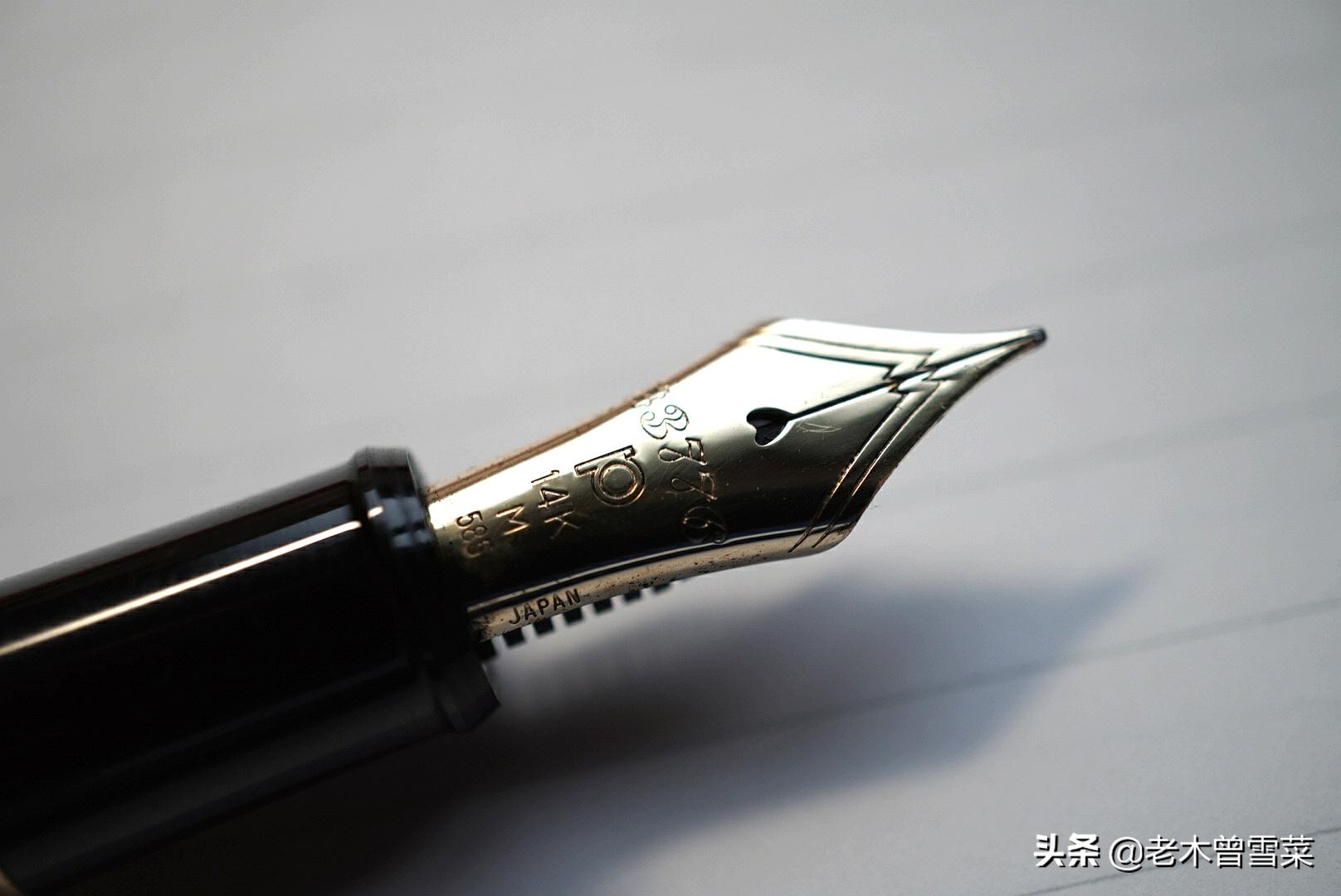 比较细的金尖钢笔,黄色笔尖和金尖钢笔区别