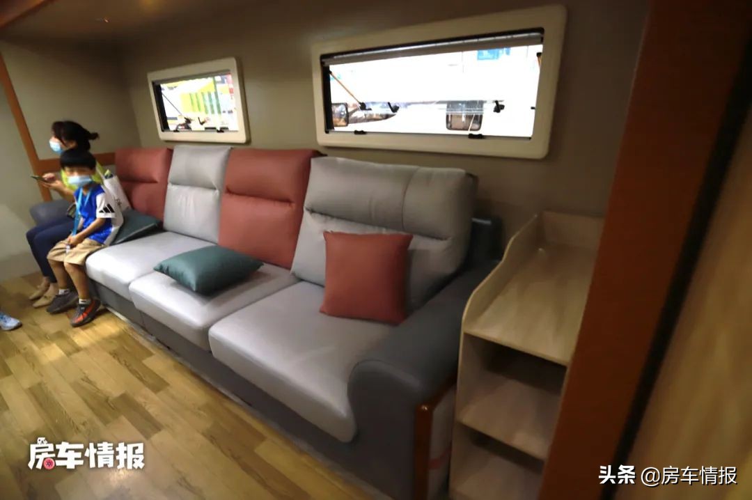 豪华科技感十足的房车,空间能变大的国产房车