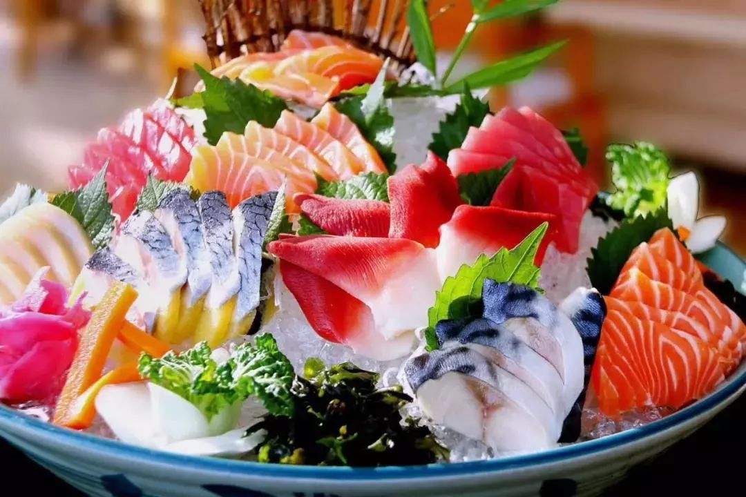 小孩吃哪些食物有毒危害身体,孩子乱吃东西危害新闻