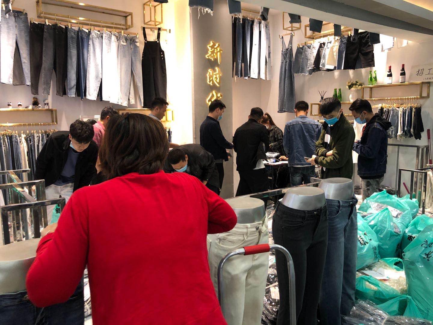 广州新塘牛仔衣女装,新塘最便宜的牛仔女装