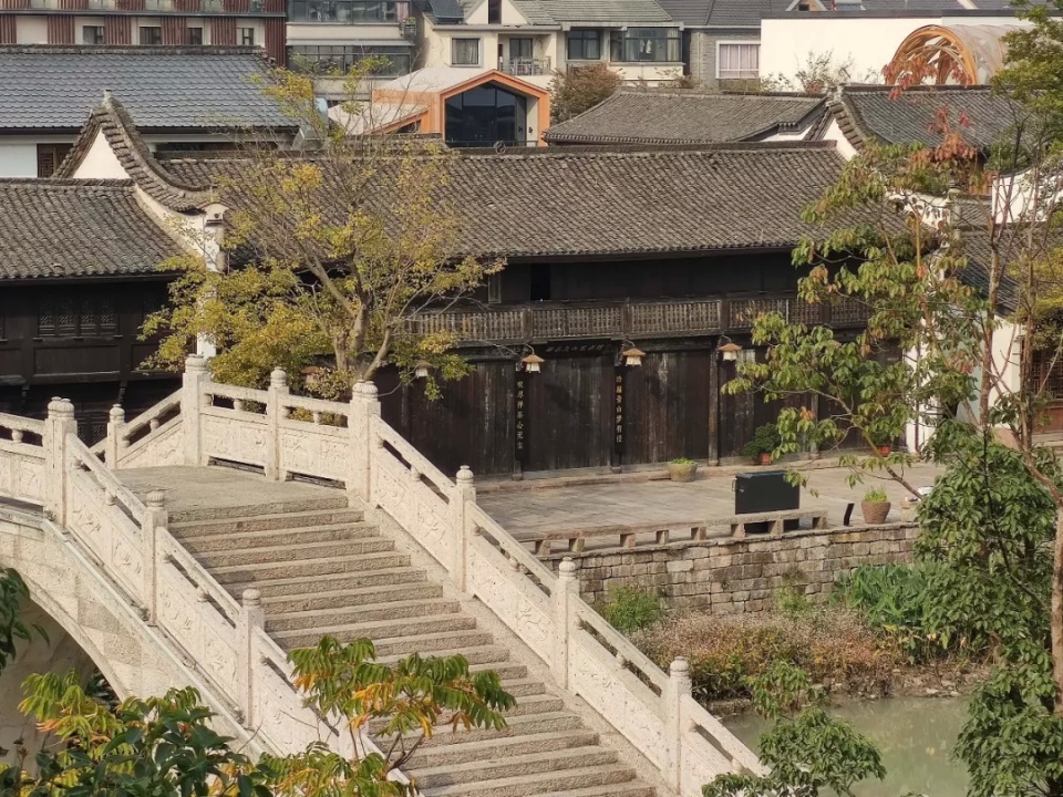 灏忕背cc9pro瀵规瘮灏忕背10pro,灏忕背cc9pro鎷嶇収璇勬祴瑙嗛