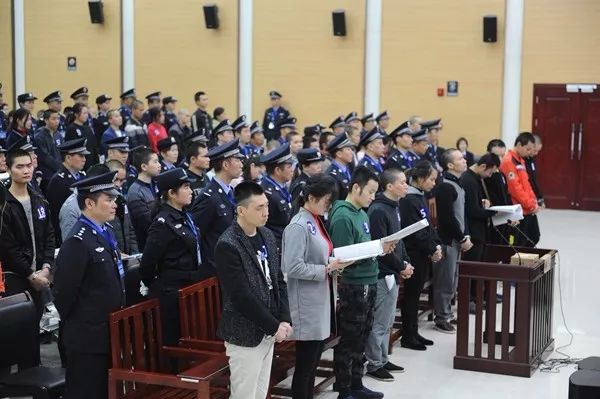 扫黑除恶丨59名被告人特大涉恶案在耒阳开庭审理!涉“天狮”恶势力传销!