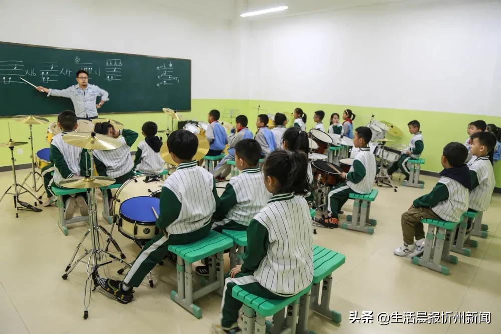 忻州市长征小学西校区：社团活动多姿多彩，百花争艳满园香