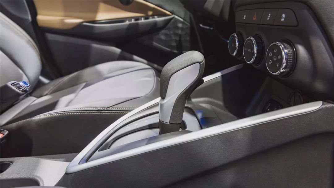 五年的雪佛兰科沃兹还能卖多少钱,雪佛兰科沃兹大概卖了多少辆车