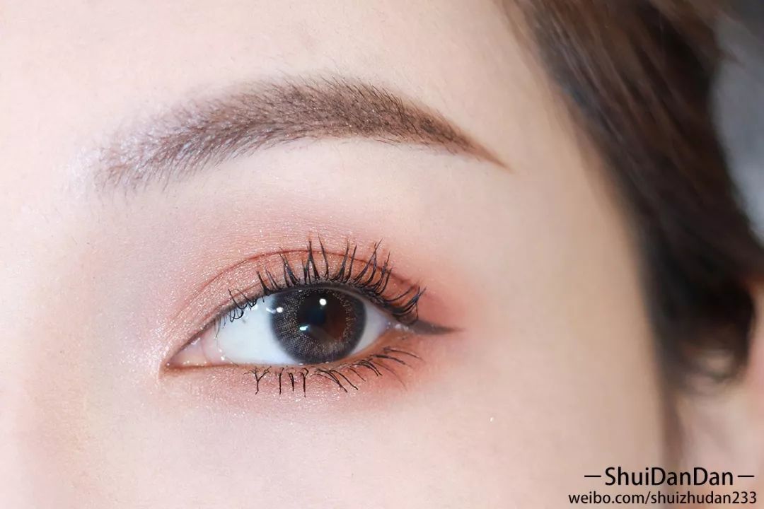 睫毛根部比较硬怎么画眼线,保姆级教程睫毛