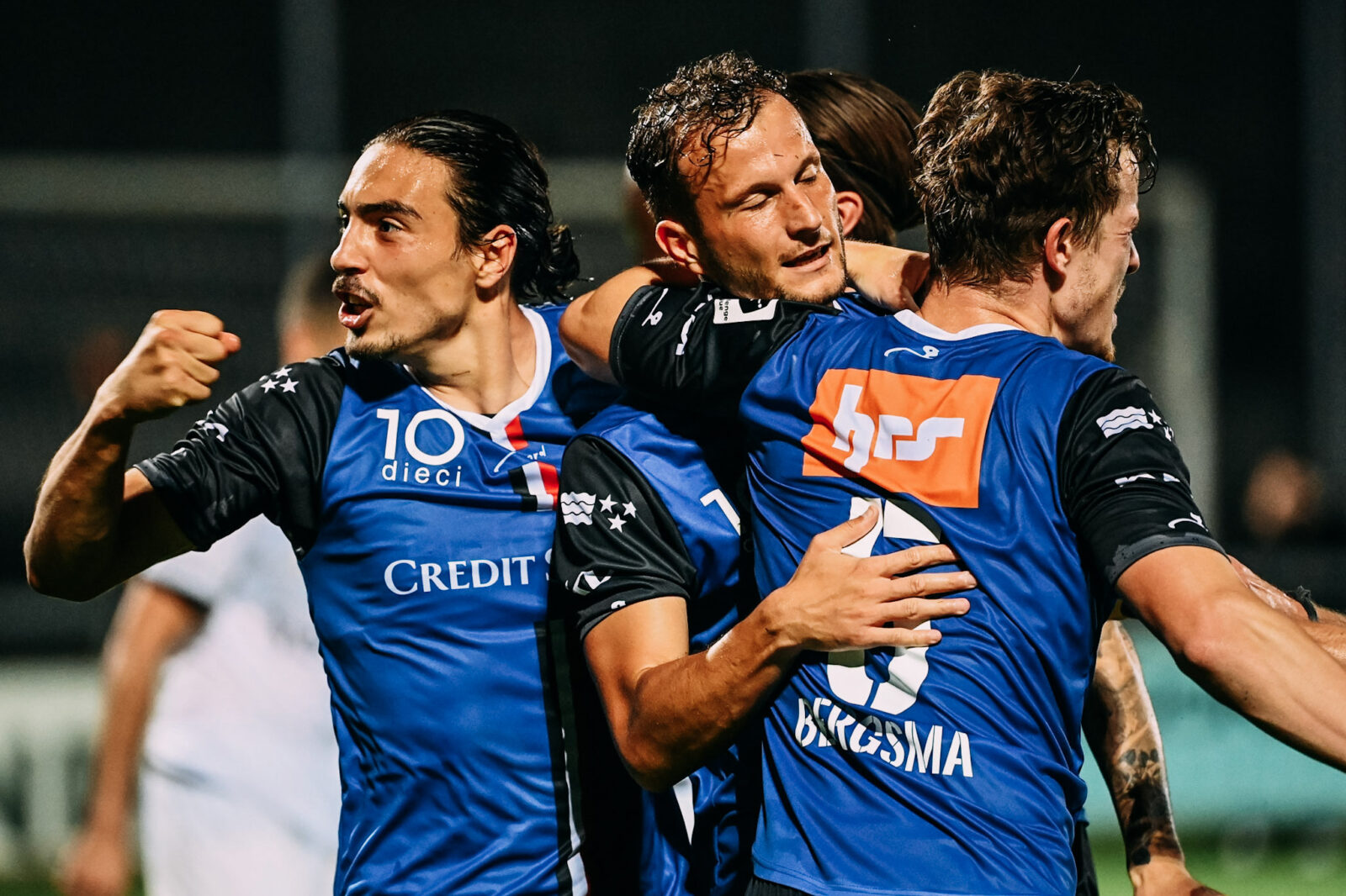 曝萨拉赫或替补出战欧联杯,萨拉赫重返世界杯