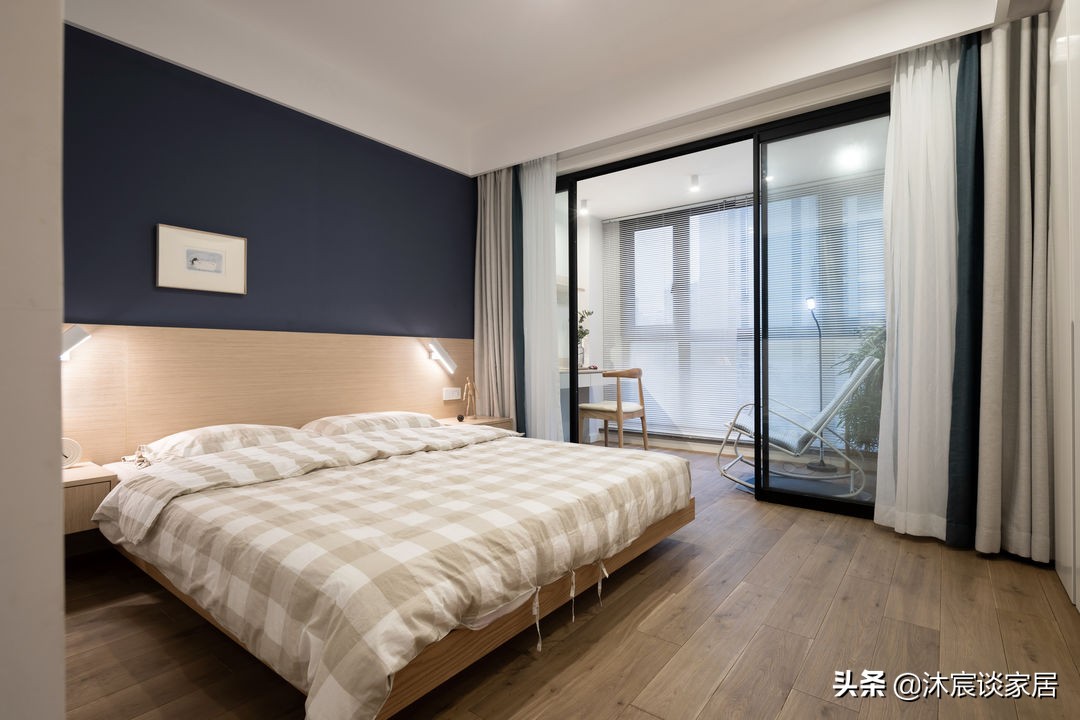 她的新家,告别笨重的家具,让客厅“大”起来!网友:真是学到了