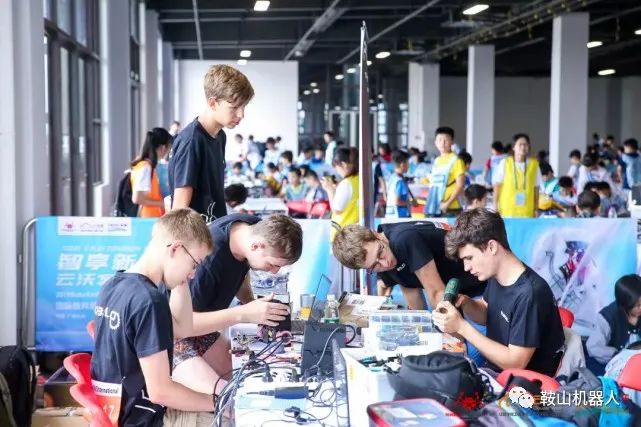 蔡国庆获奖发言,蔡国庆儿子获机器人大赛冠军视频