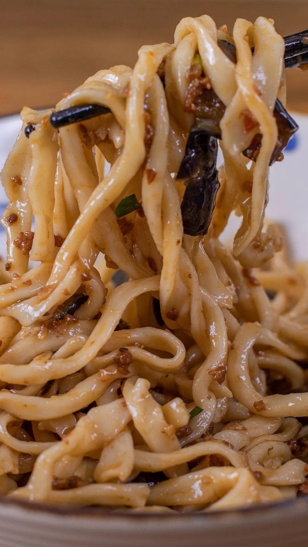 膨胀了，自己在家做的拉面，比大排长队的网红面馆还好吃