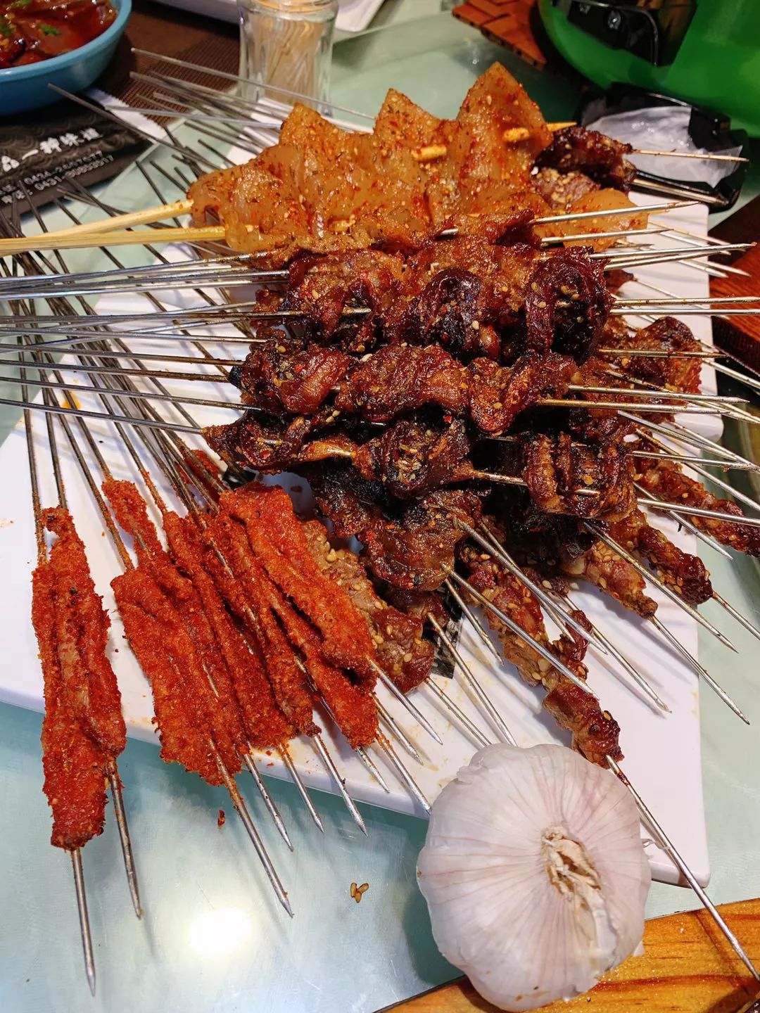 大片腰子头刀胸口，小龙虾38、乳山生蚝20一大锅，长春合隆这店行