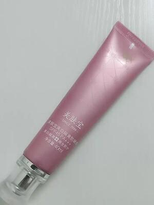 润百颜干皮水乳保湿真实测评,润百颜敏感痘痘肌用哪一款