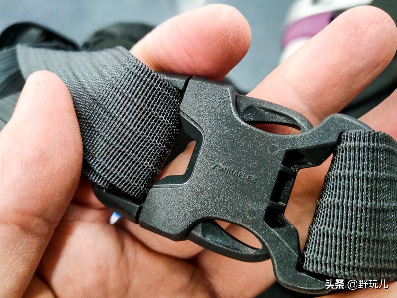 塞北初夏，拓乐陪我逐云日，拓乐Thule35LAllTrailX背包测评