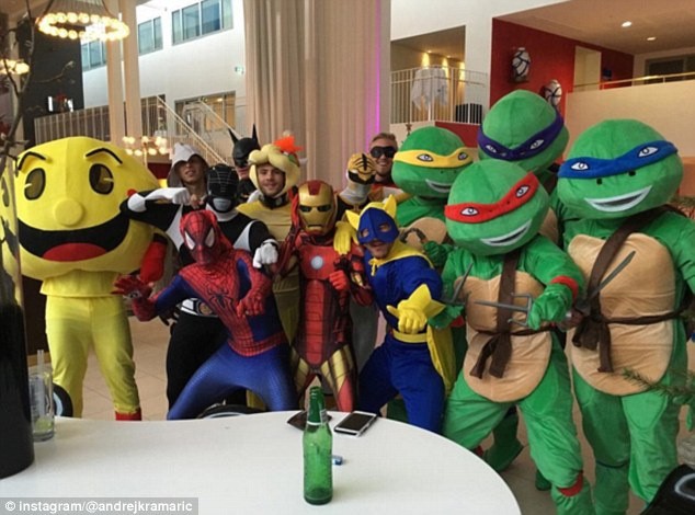 英超球星休息日,英超球星的混乱生活