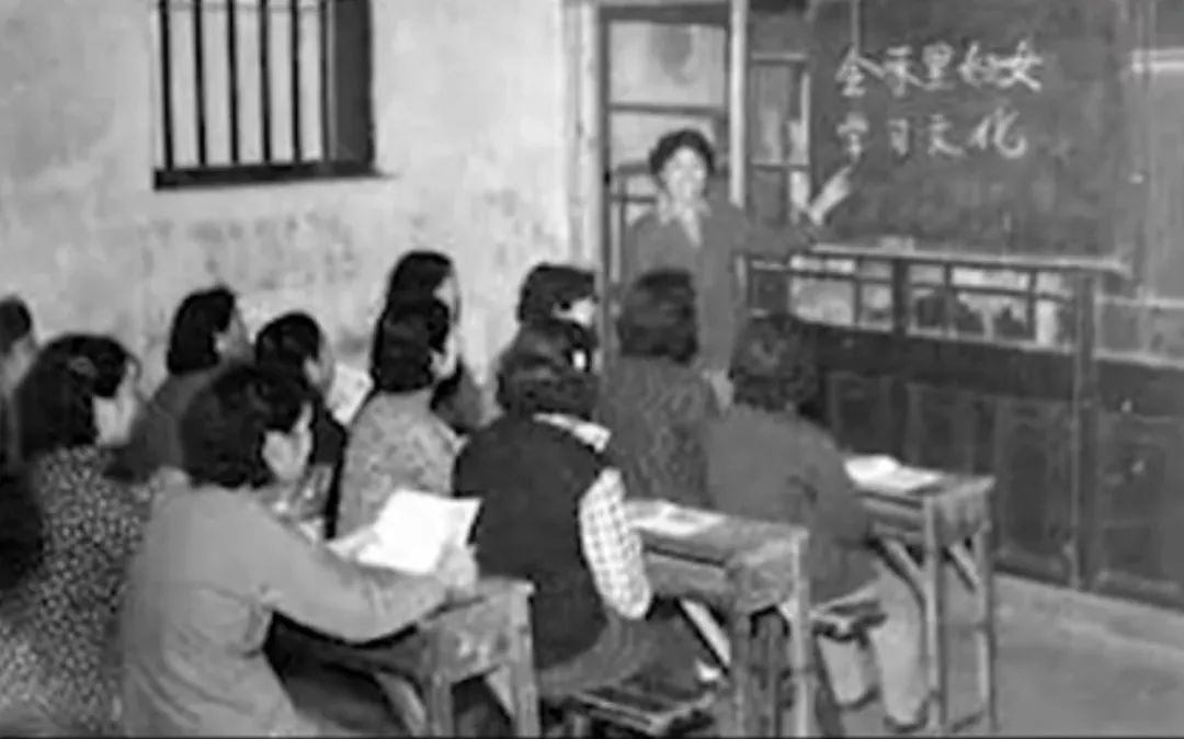 1949年北平被解放的女性,解放后青楼女子重新生活
