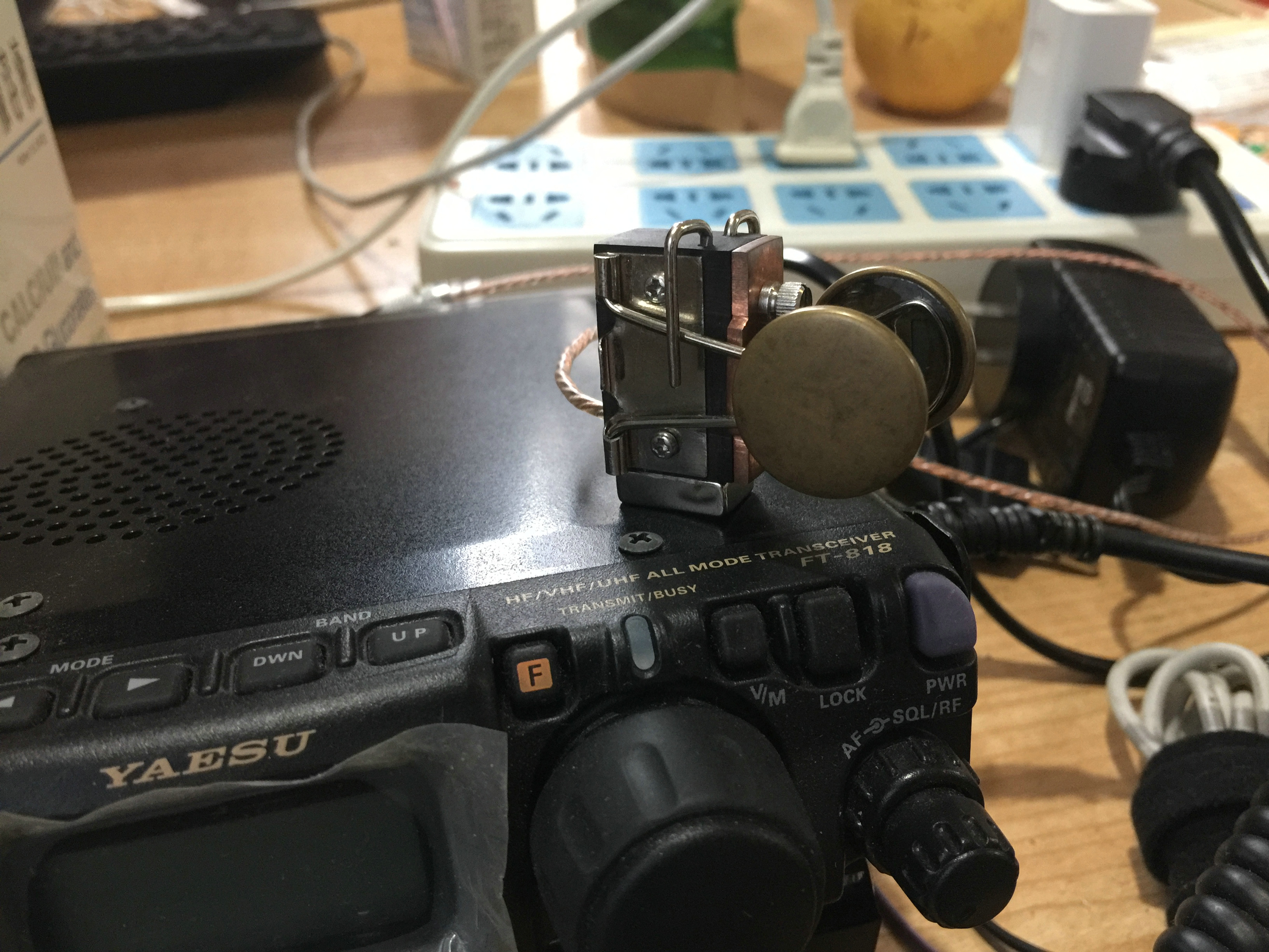 看这位爱好者DIY的夹子双桨自动键怎么样?