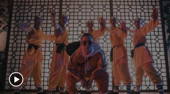 视觉效果强烈的广告,带有视觉冲击的广告