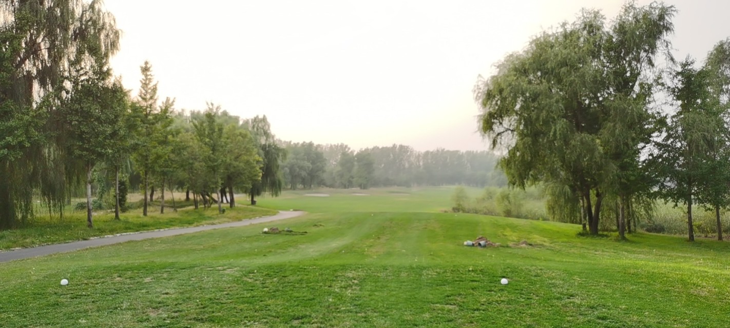 北京cbd国际高尔夫球场,北京金帝高尔夫球场