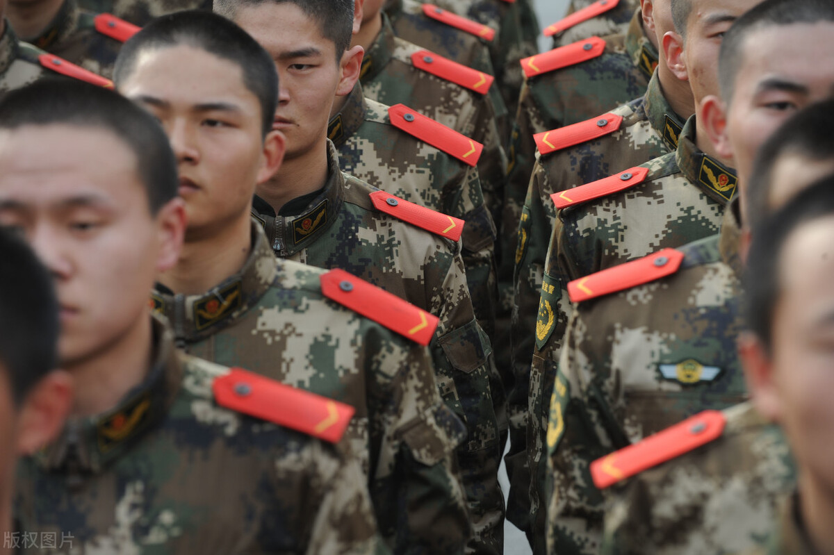 直招士官哪些条件通不过,直招士官和普通义务兵哪个好