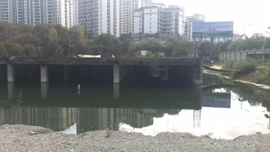 最新贵阳土地拍卖信息,贵阳房价土地流拍