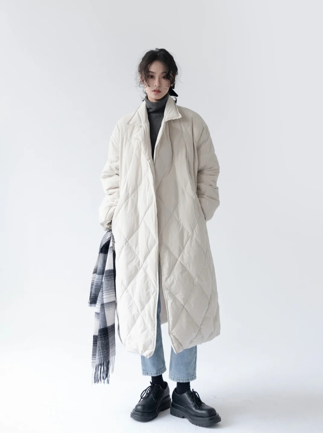 冬日系穿搭黑色棉服万能搭配,小个子短款棉服145-150不臃肿大码