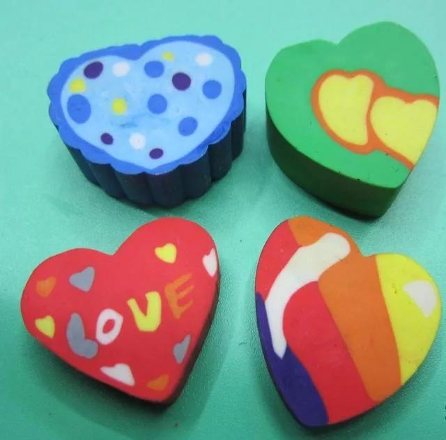 学霸的橡皮vs学渣的橡皮,一块橡皮就能看出学生是学霸