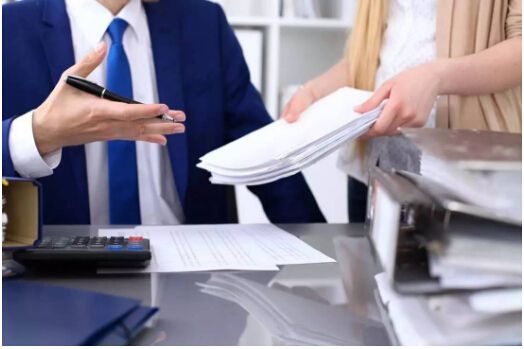 投简历怎么用自己制作的简历,网上投简历面试还需带简历吗