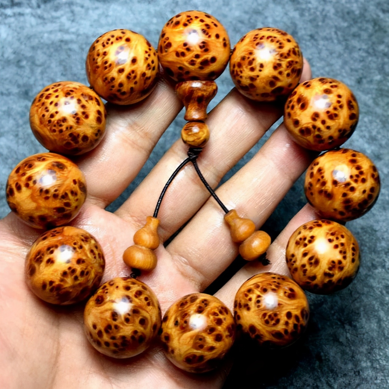 七种盘手串的方法,盘手串哪种手串比较香