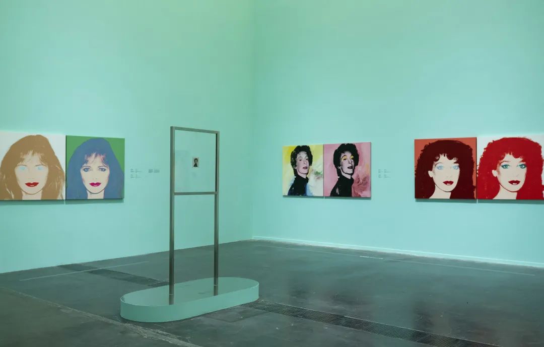 安迪沃霍尔的预言,三十年后我们的生活将是什么样子