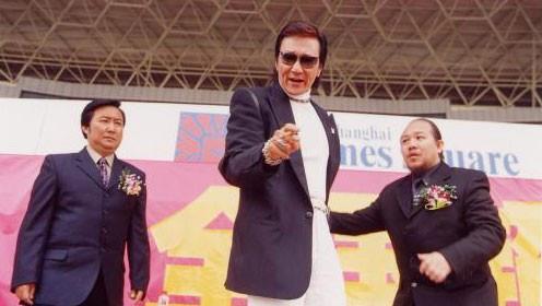 谢贤和谢霆锋年轻照,谢贤一直戴墨镜