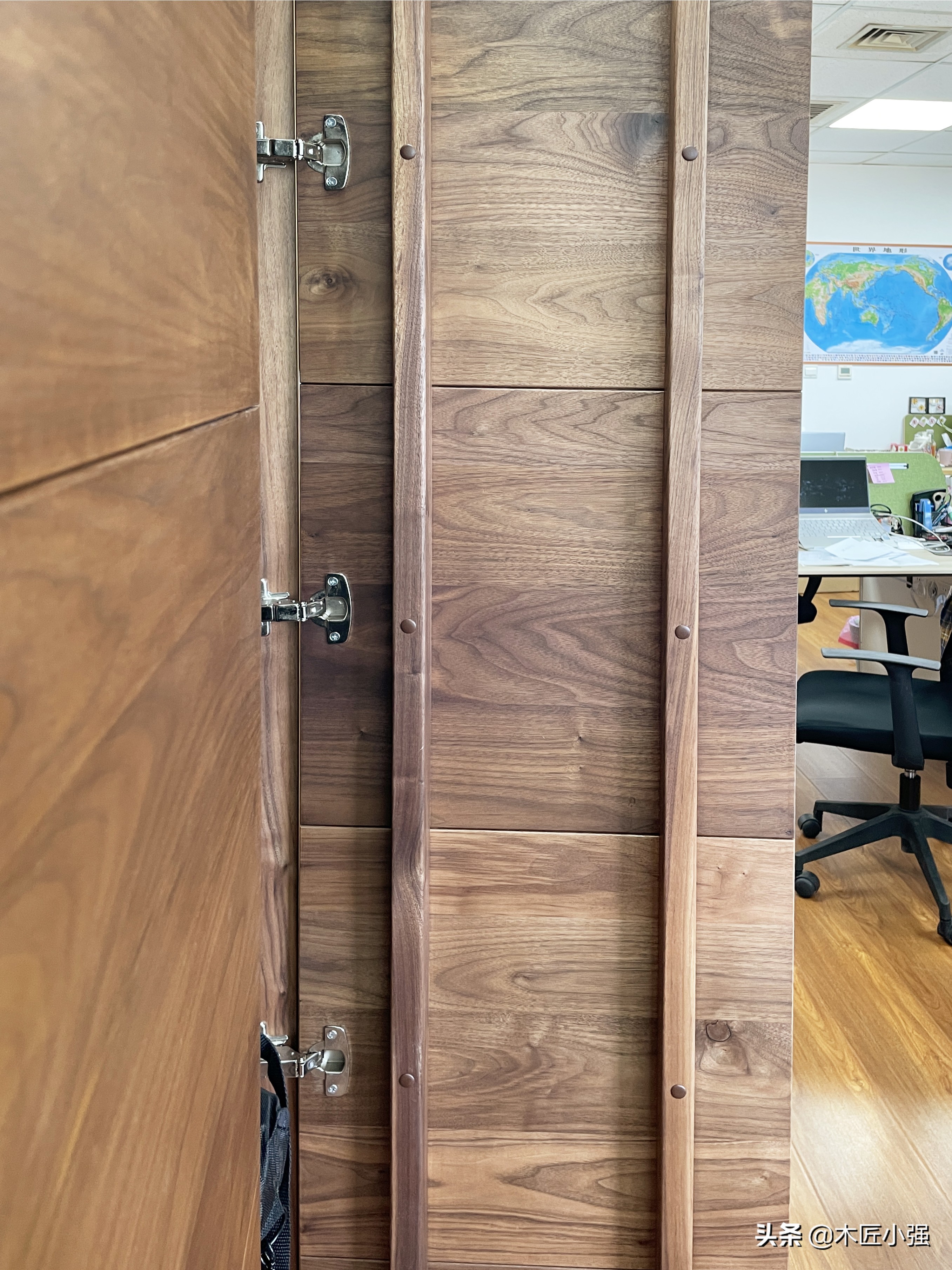 开放衣柜为什么比普通衣柜贵,贵的衣柜和便宜的有什么区别