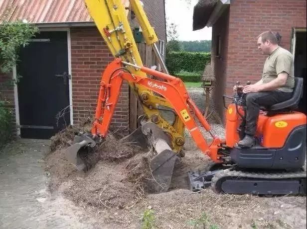 六型挖掘机,挖机市场最常见的几款挖掘机