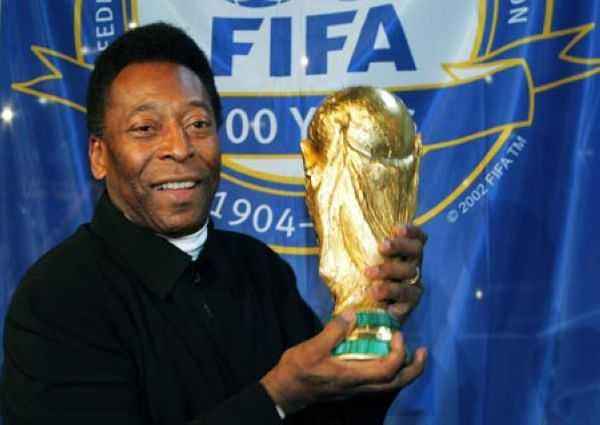 足坛历史十大球王图片,历史足坛十大球王