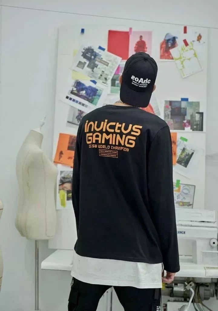 hm和芝麻街联名,moschino联名hm