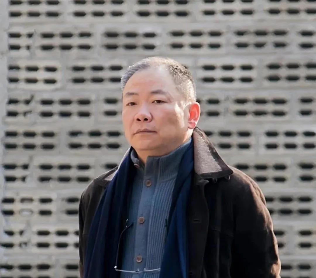 村长死了寡妇念追悼词,村长过世了村花追悼词