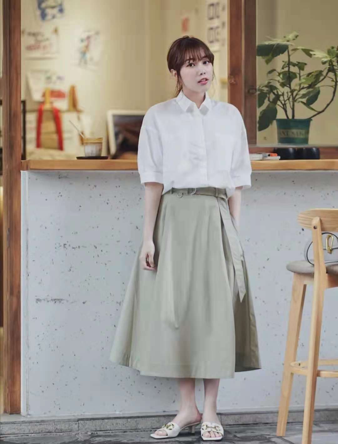 夏天半身裙怎么穿搭好看,女生半身裙穿搭方法泳装