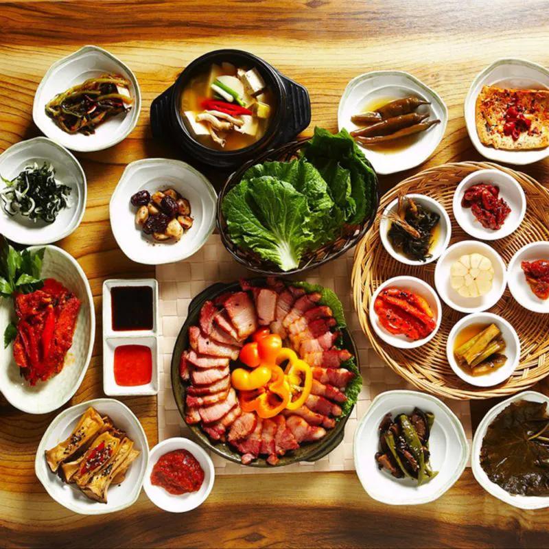 开餐饮店做加盟好吗,开餐饮加盟考虑什么