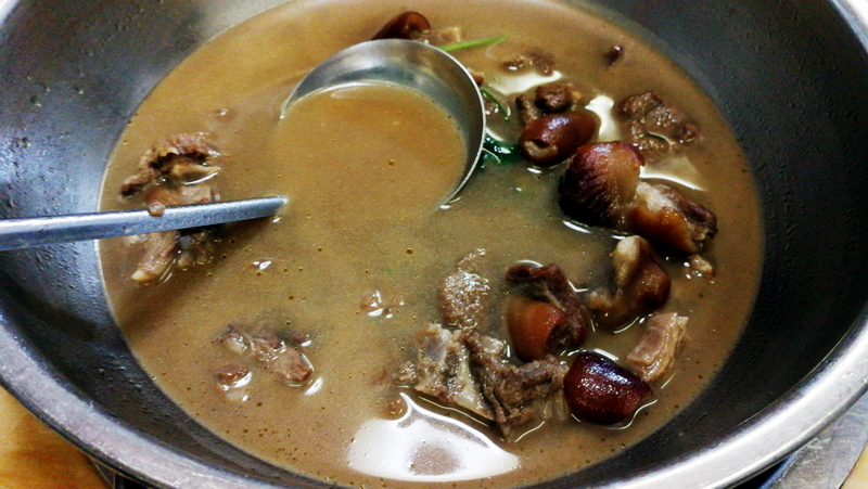 喝狗肉汤吃什么菜,喝狗肉汤配什么吃