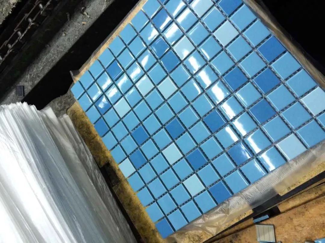 游泳池马赛克铺贴方法视频,马赛克正确铺贴方法图解