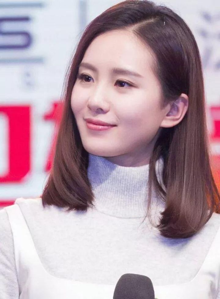 为什么有的人剪短发显脸长,剪短发显老但喜欢短发