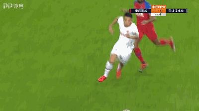 爆头踢足球,中超肘击追罚