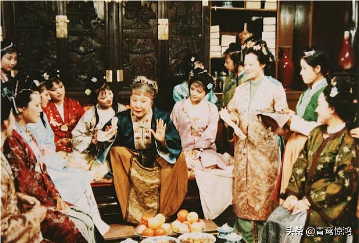 红楼梦中四大家族指的是哪四家,红楼梦四大家族关系表高清大图