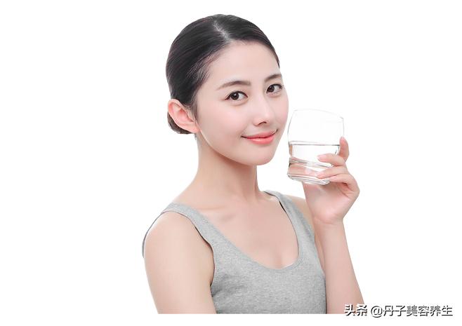 秋季皮肤如何补水保养,秋季保养皮肤最佳方法