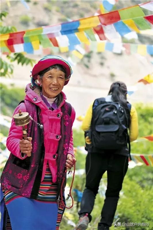 神山十大徒步路线图,川西小环线自驾攻略青绕神山