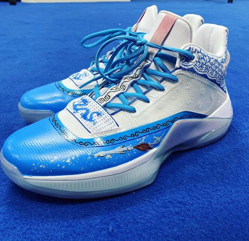 杜兰特最新上脚配色 (杜兰特上脚kd14欧文配色)