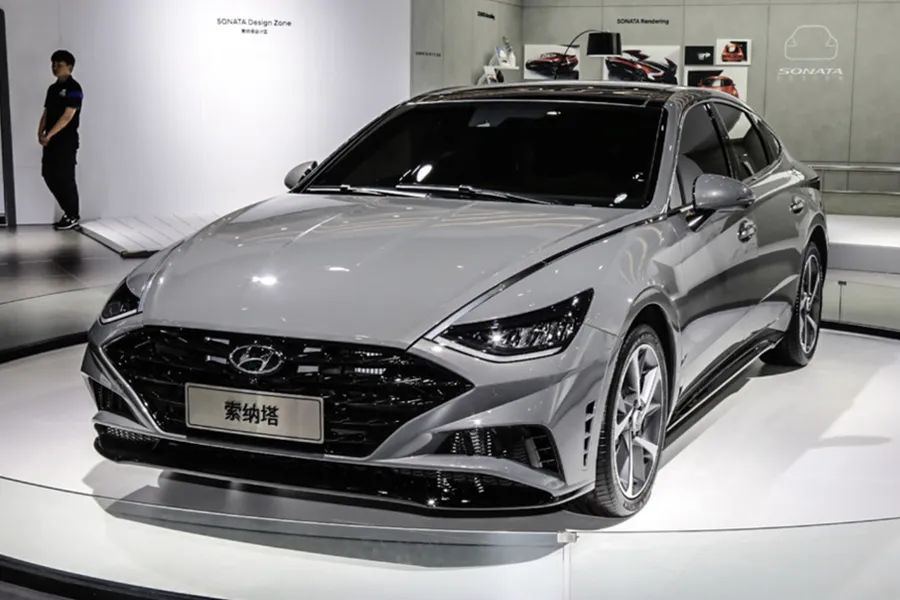 12款高尔夫旅行版和10款汉兰达2.7,高尔夫和新款汉兰达