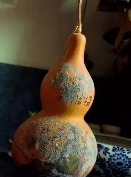 手串发霉了还能戴么,手串发霉可不可以用酒精消毒