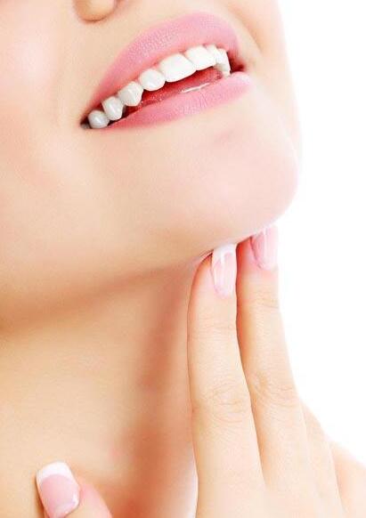 初中生脖子上长小痘疙瘩怎么消除,背上和脖子背后长痘是怎么回事